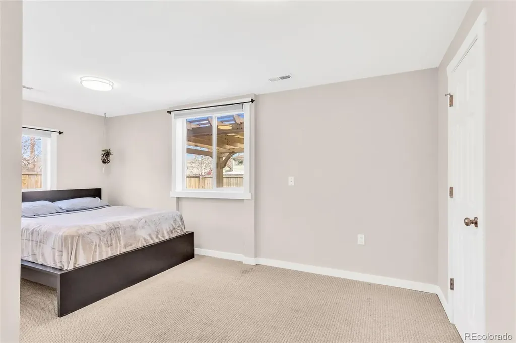 214 N Knox Court Denver CO 80219
