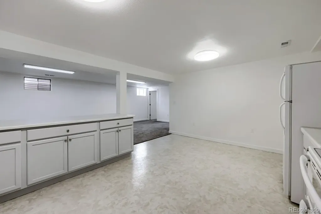 1602 S Everett Street Lakewood CO 80232