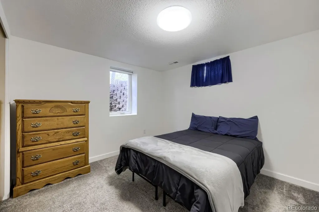 1602 S Everett Street Lakewood CO 80232