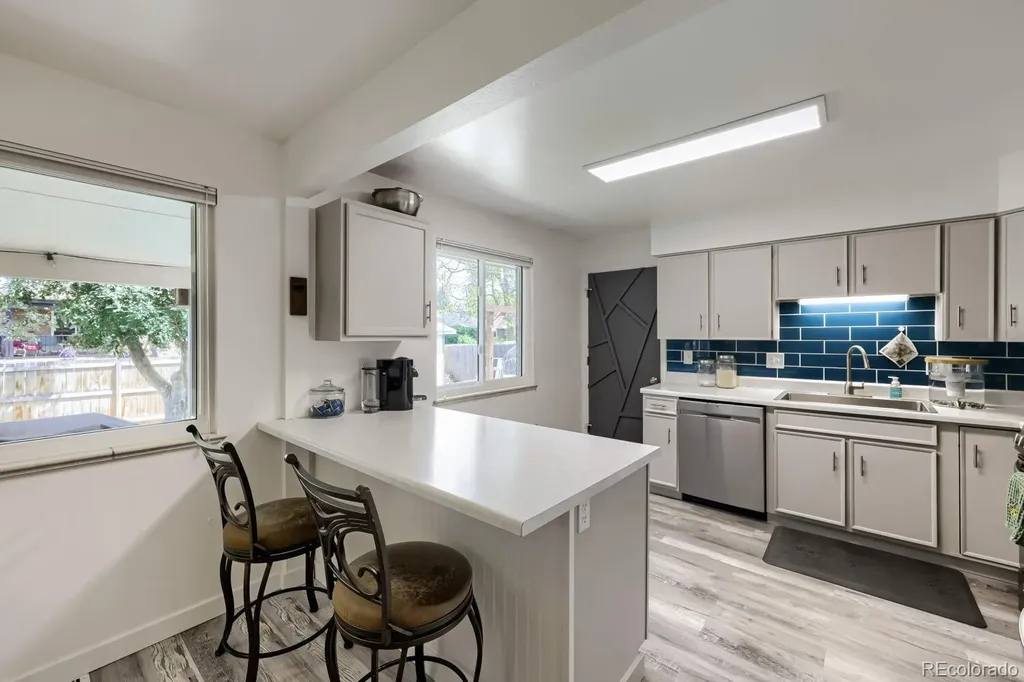 1602 S Everett Street Lakewood CO 80232