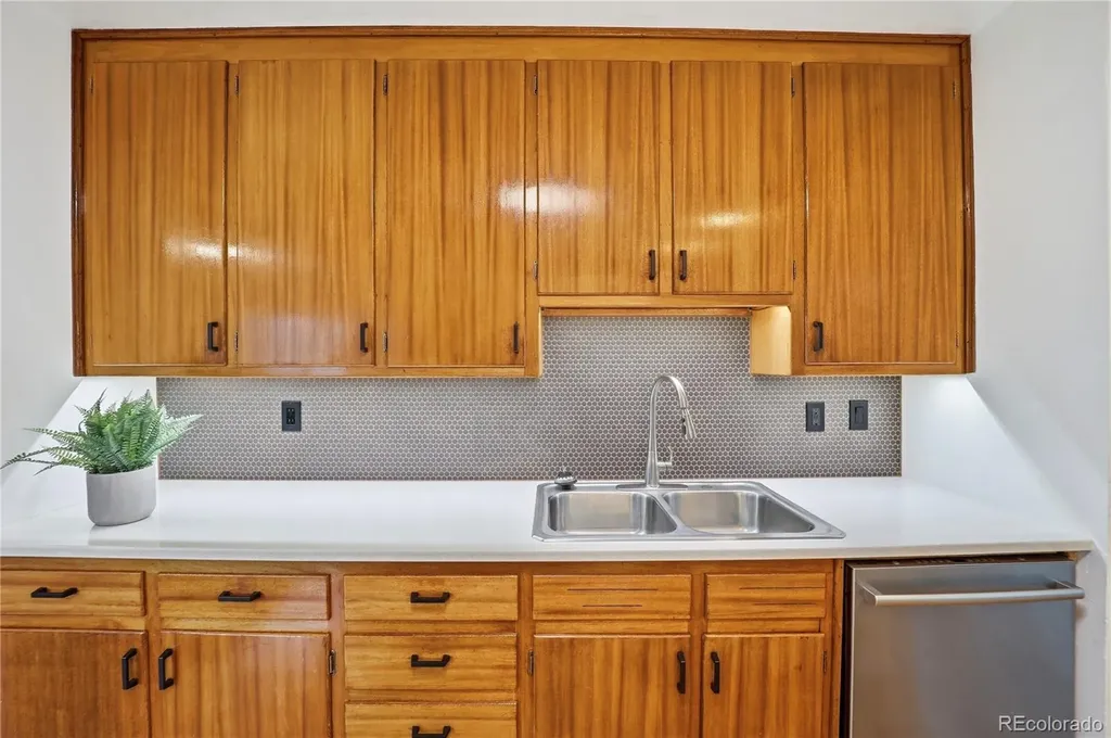 3202 E La Salle Street Colorado Springs CO 80909