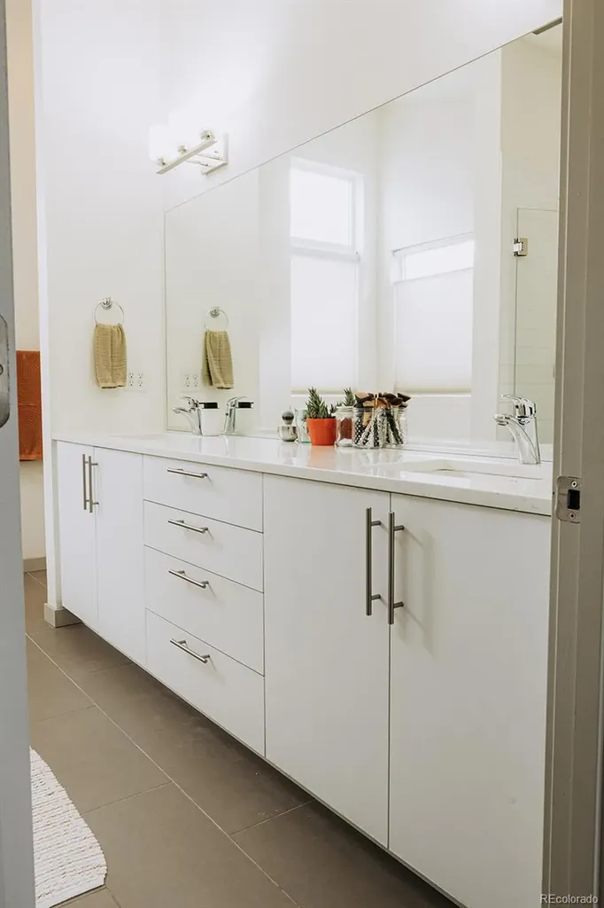 5760 W 39th Place Denver CO 80212