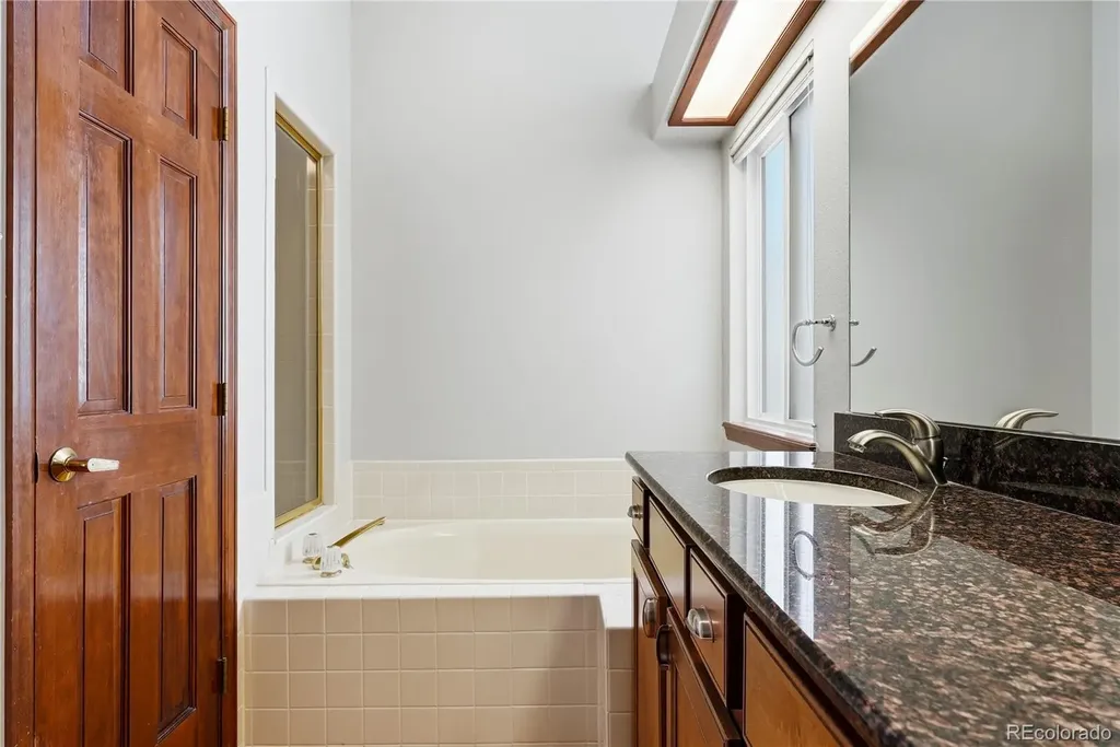 31 Sutherland Court Littleton CO 80130