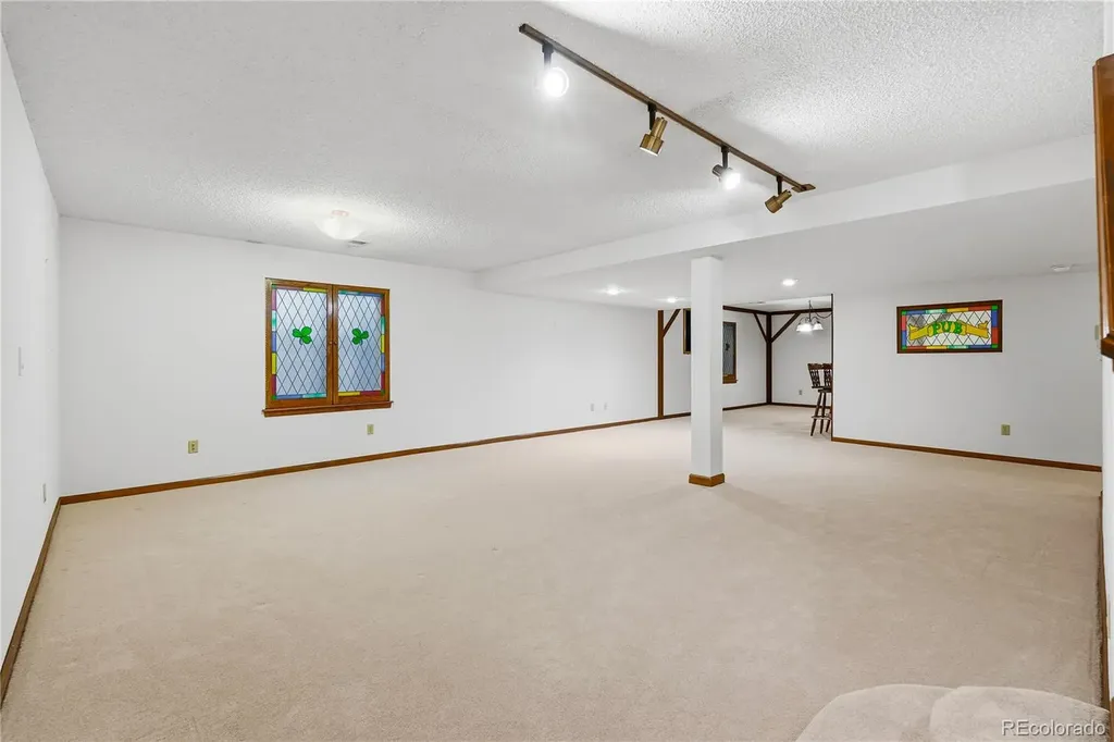 31 Sutherland Court Littleton CO 80130
