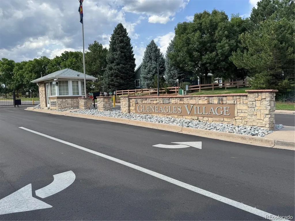 31 Sutherland Court Littleton CO 80130