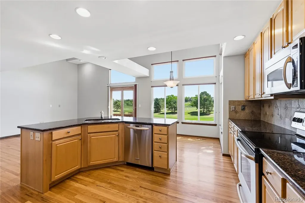 31 Sutherland Court Littleton CO 80130
