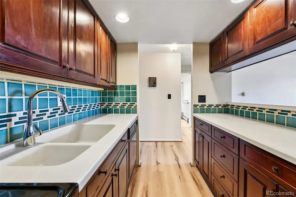 1008 N Corona Street Denver CO 80218
