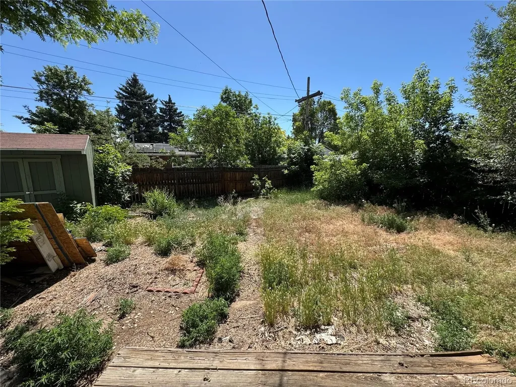 2500 S Hooker Street Denver CO 80219
