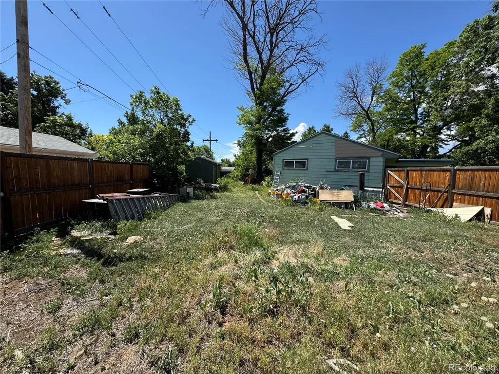 2500 S Hooker Street Denver CO 80219