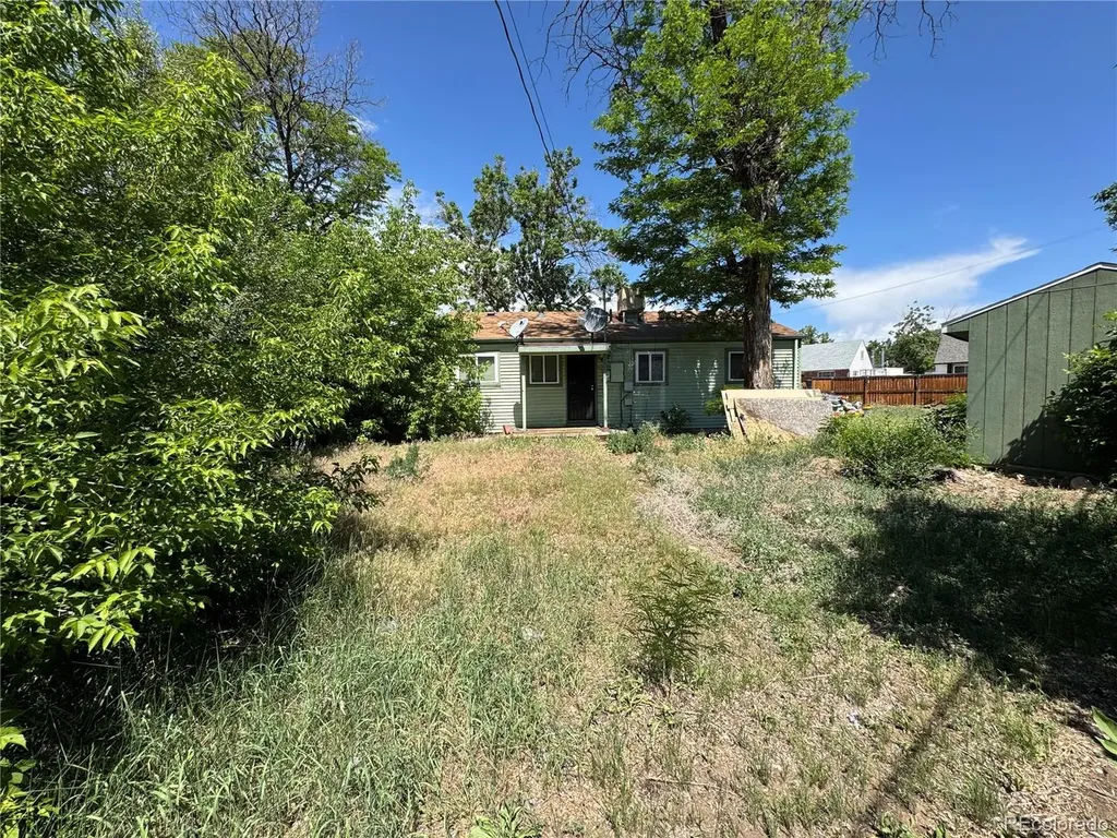 2500 S Hooker Street Denver CO 80219