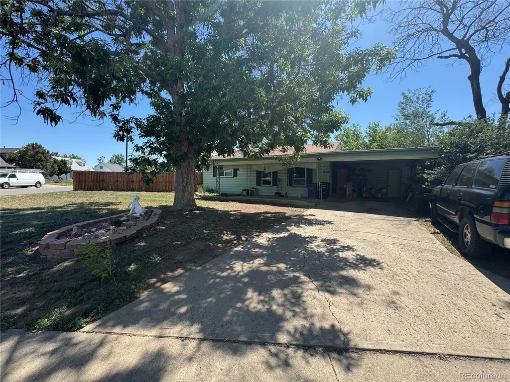 2500 S Hooker Street Denver CO 80219