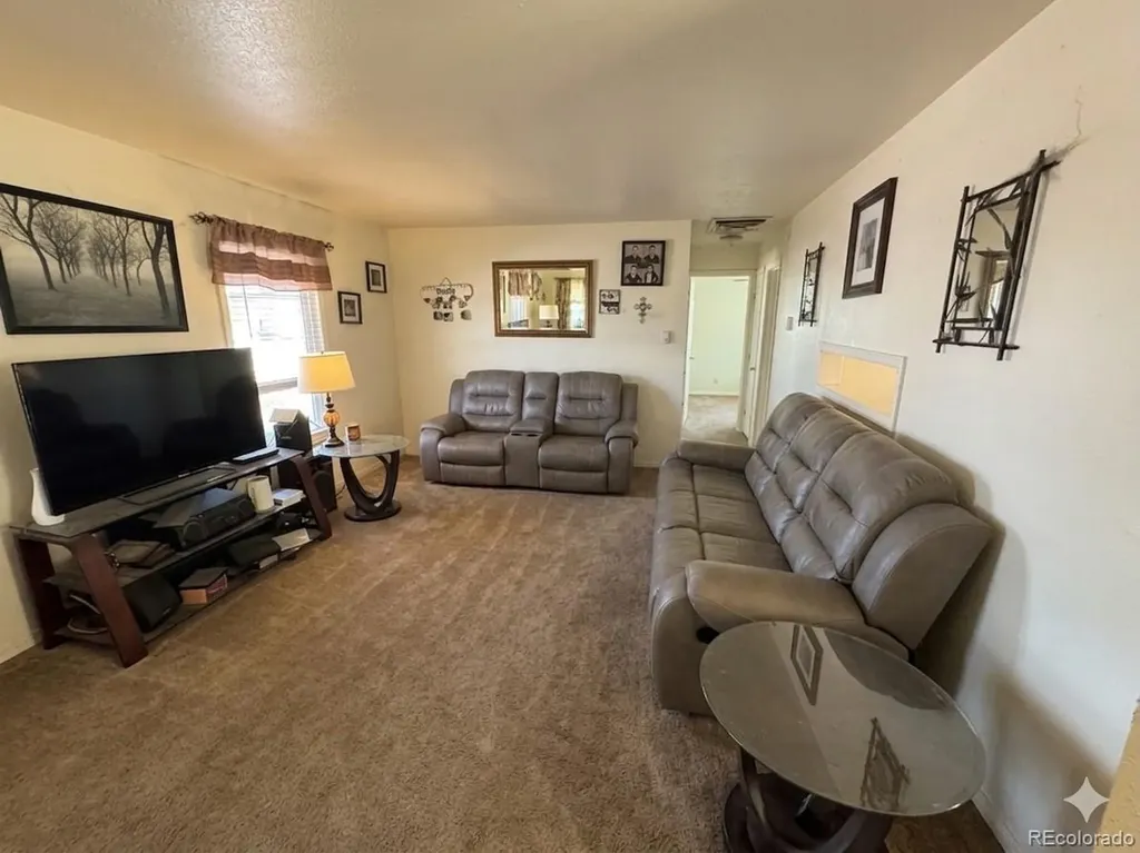 2500 S Hooker Street Denver CO 80219