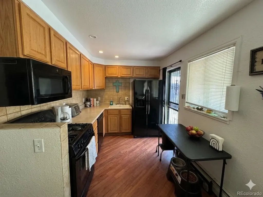 2500 S Hooker Street Denver CO 80219