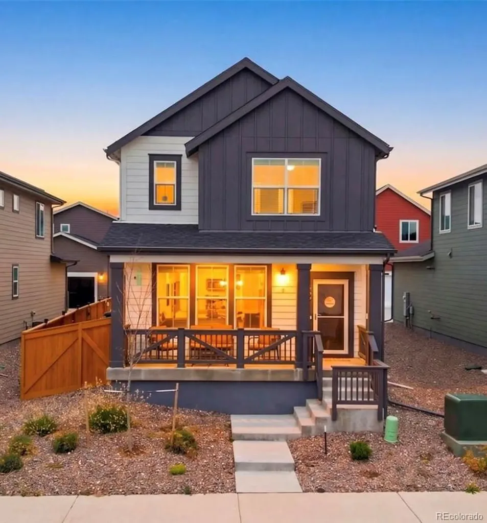 630 Aspen Avenue Bennett CO 80102