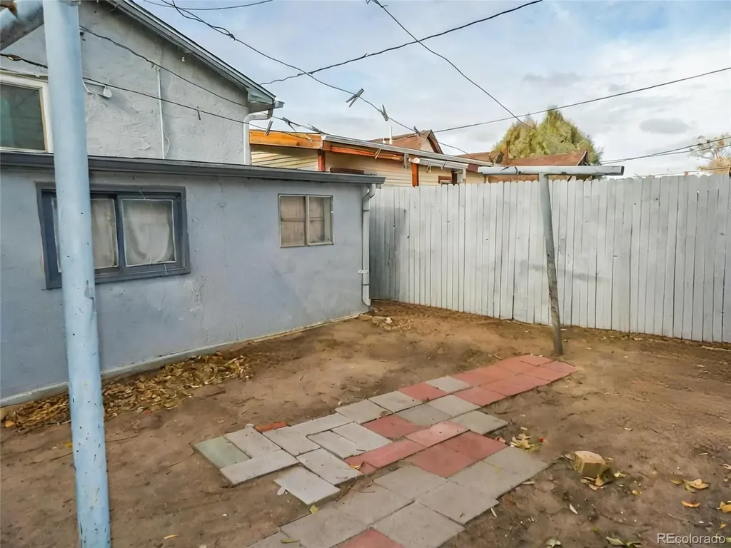 910 Elm Street Pueblo CO 81004