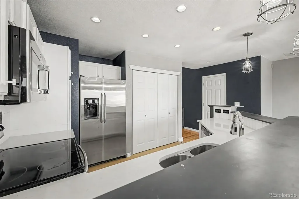 2147 E 103rd Avenue Denver CO 80229