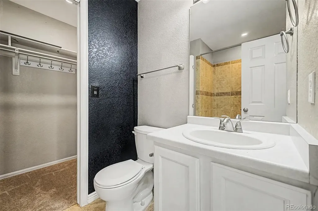 2147 E 103rd Avenue Denver CO 80229
