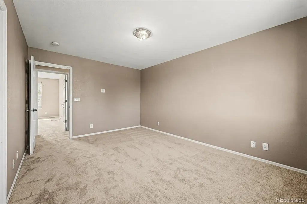 2147 E 103rd Avenue Denver CO 80229