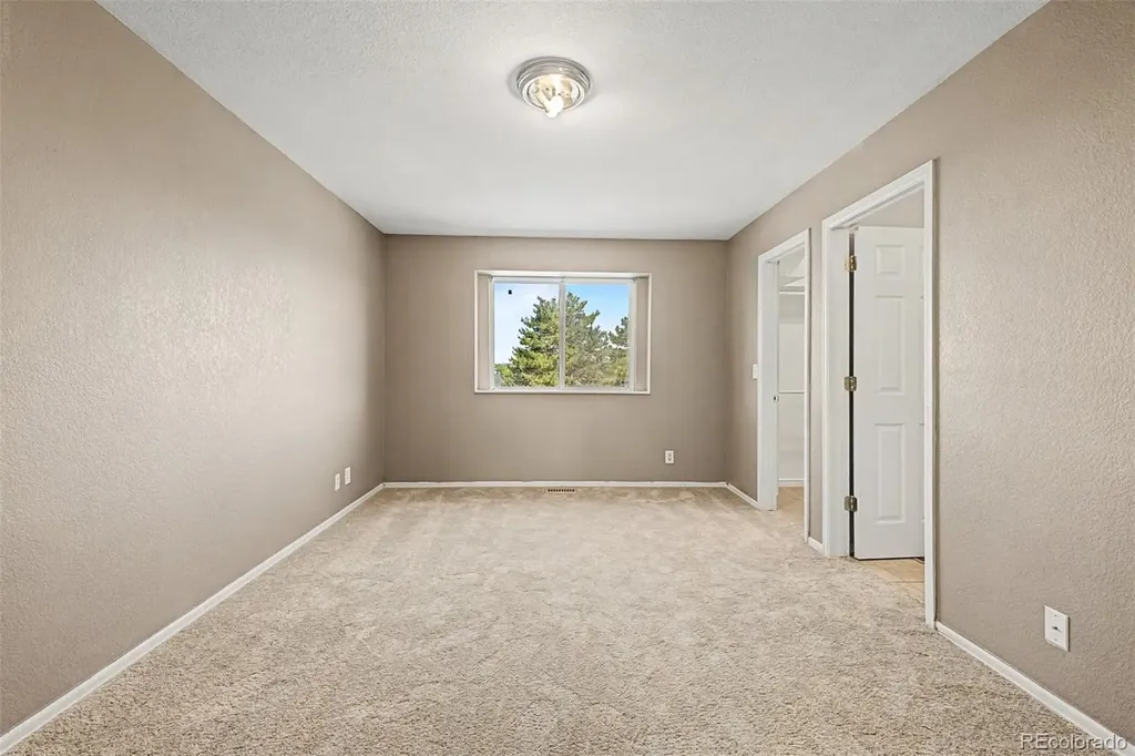 2147 E 103rd Avenue Denver CO 80229