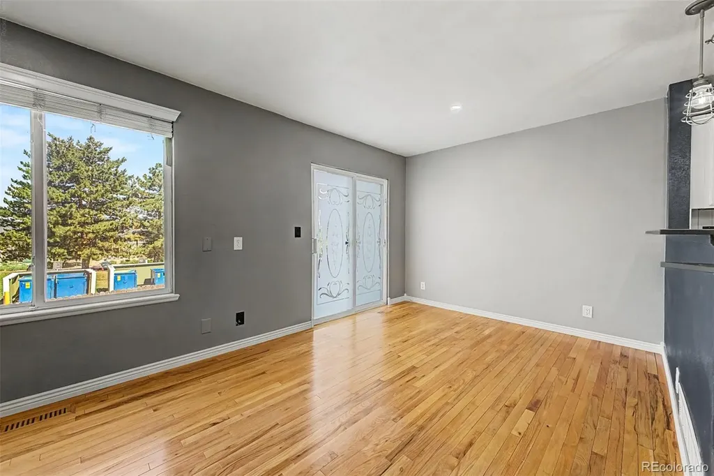 2147 E 103rd Avenue Denver CO 80229