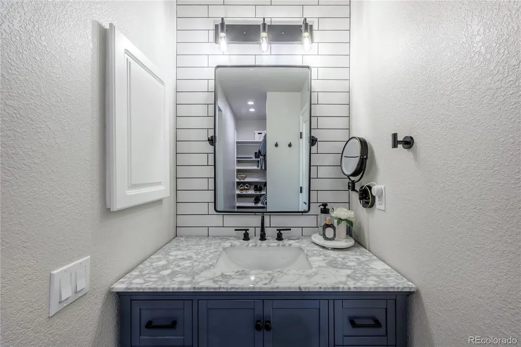 8617 W Fremont Place Littleton CO 80128