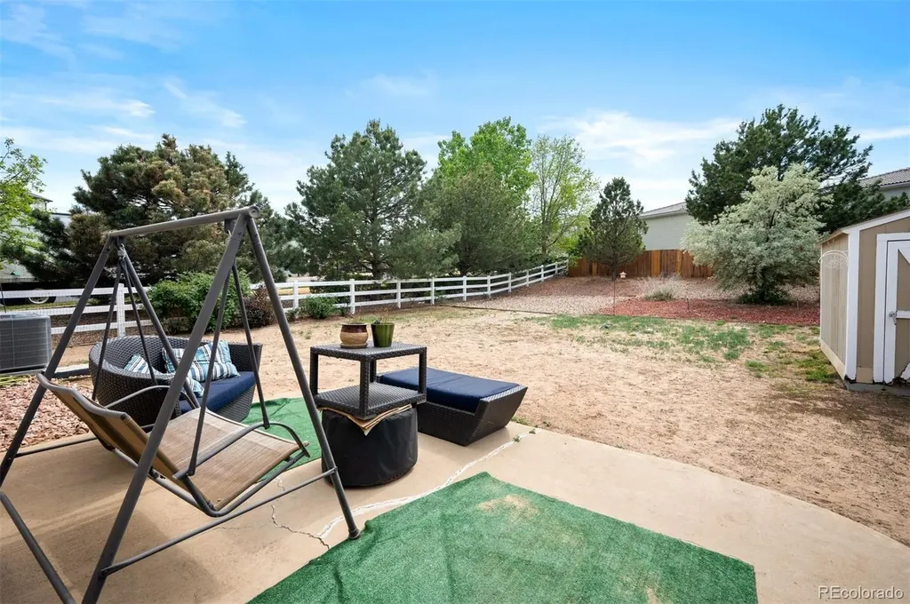 4819 Halifax Way Denver CO 80249