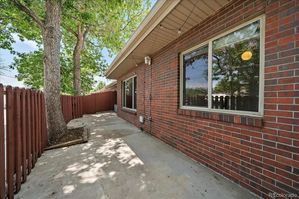 2424 W 35th Avenue Denver CO 80211