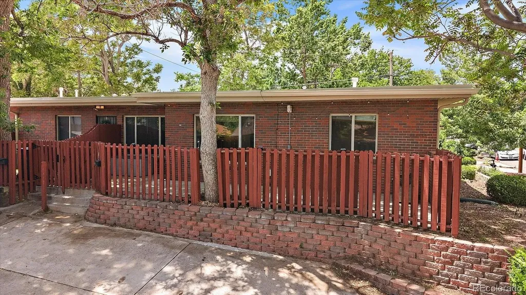 2424 W 35th Avenue Denver CO 80211