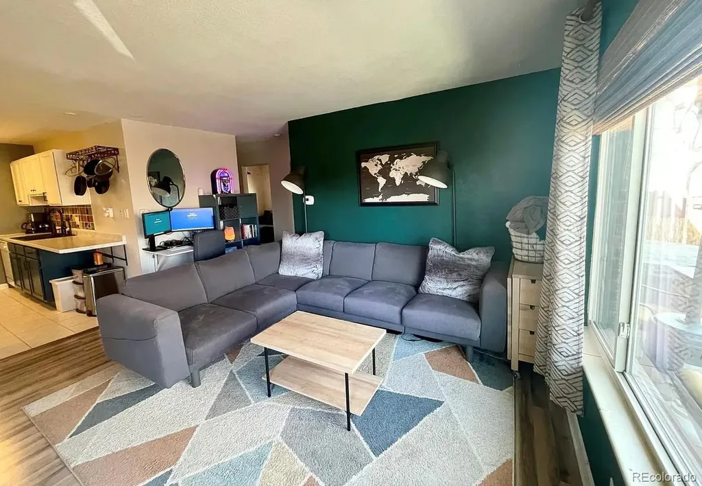 2424 W 35th Avenue Denver CO 80211