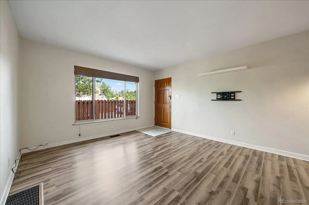 2424 W 35th Avenue Denver CO 80211