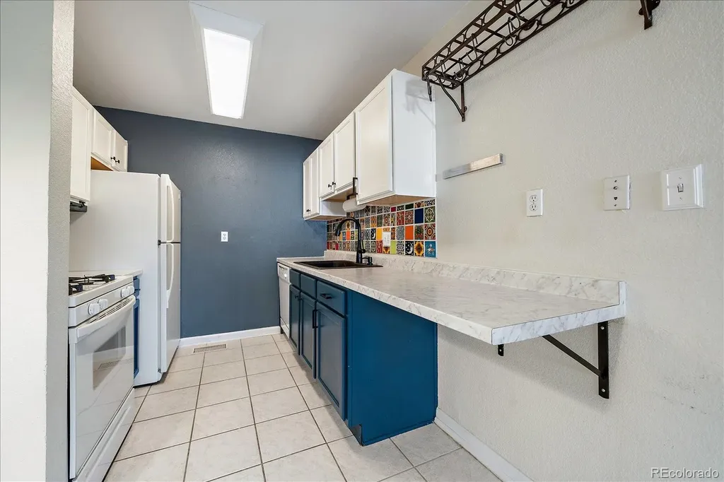 2424 W 35th Avenue Denver CO 80211