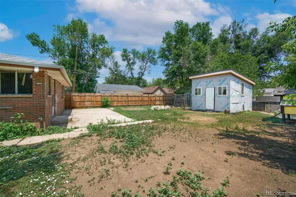 406 S Harrison Avenue Lafayette CO 80026