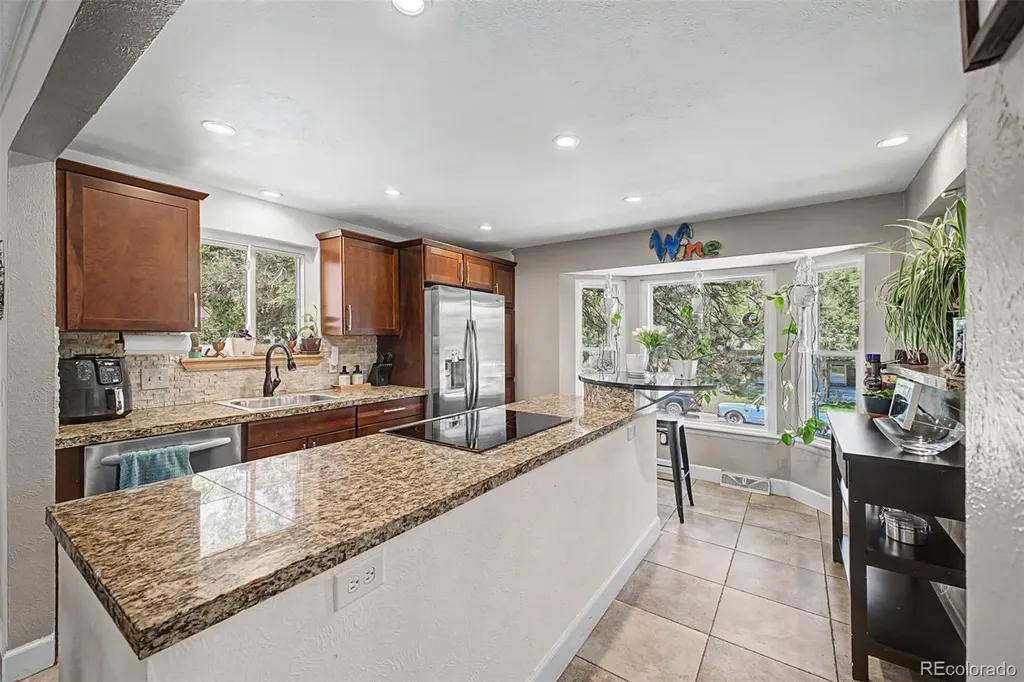 7003 S Yukon Street Littleton CO 80128