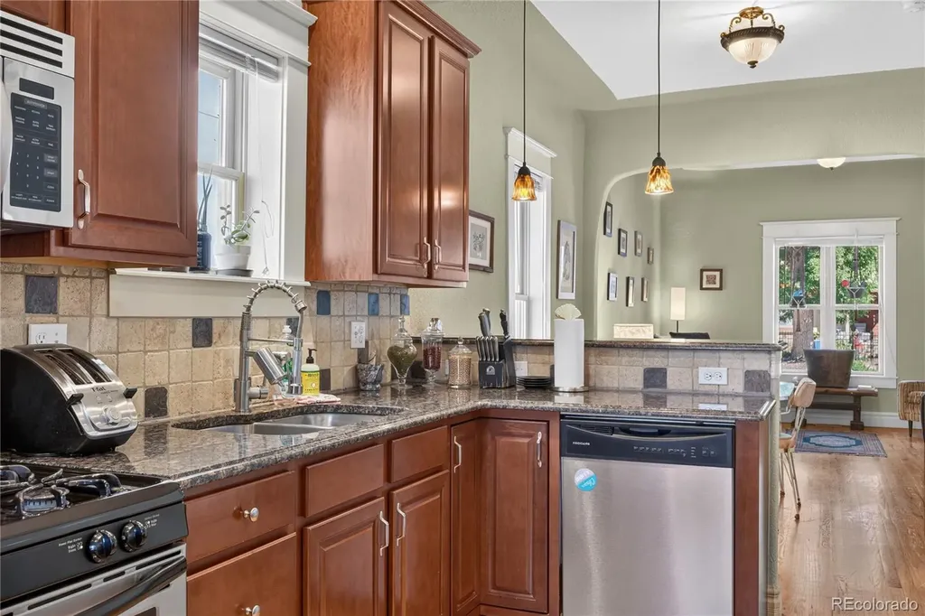 3038 California Street Denver CO 80205