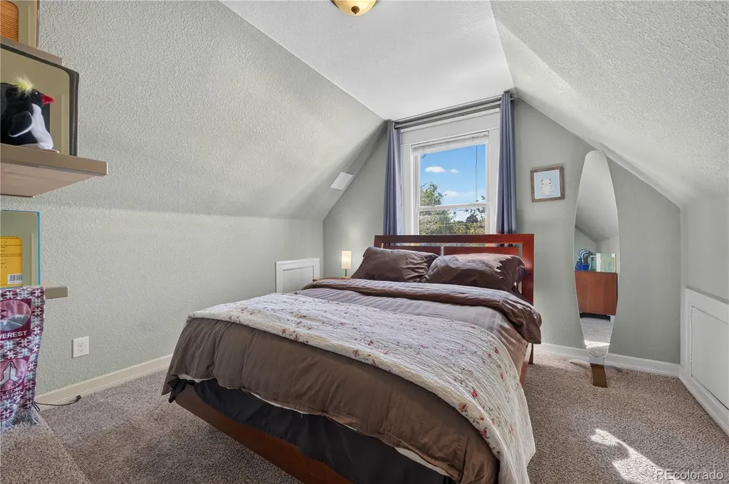 3038 California Street Denver CO 80205