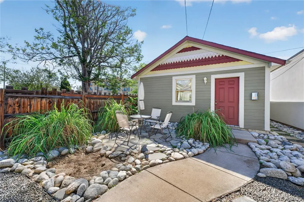 3038 California Street Denver CO 80205