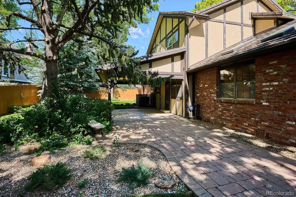 10786 E Crestline Place Englewood CO 80111
