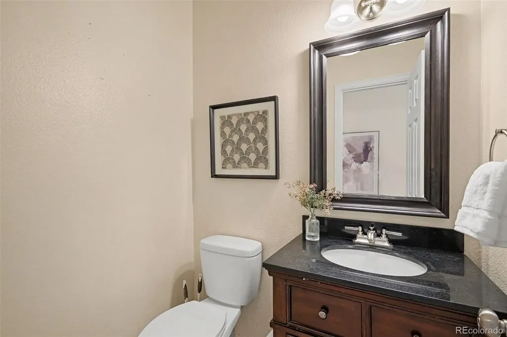 3805 W Union Avenue Denver CO 80236
