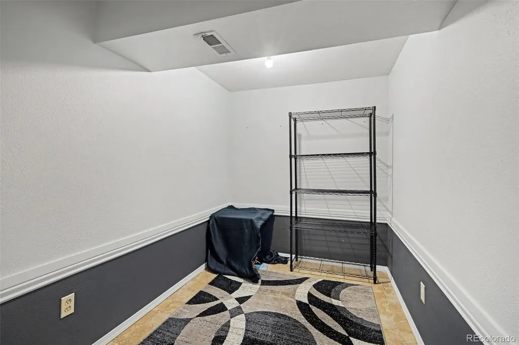 3805 W Union Avenue Denver CO 80236