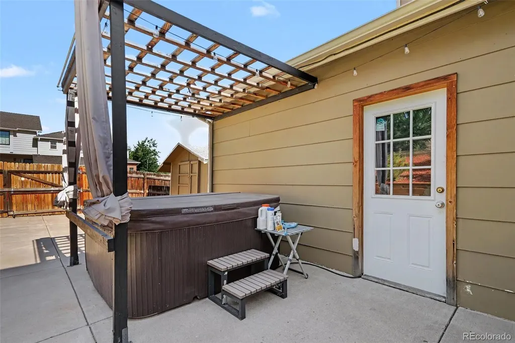 3805 W Union Avenue Denver CO 80236
