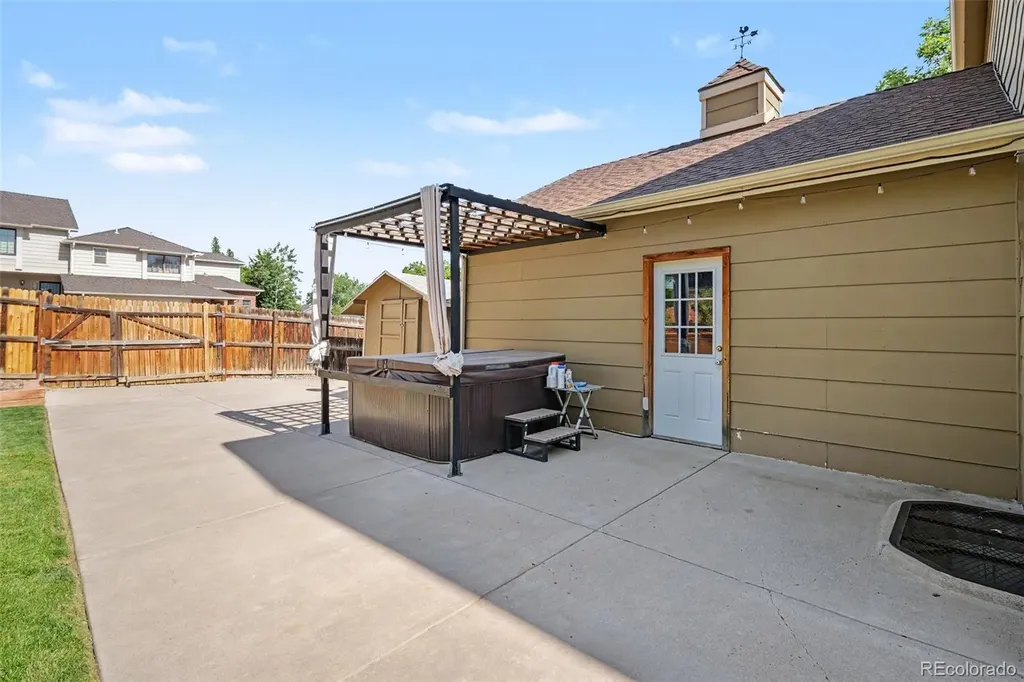 3805 W Union Avenue Denver CO 80236