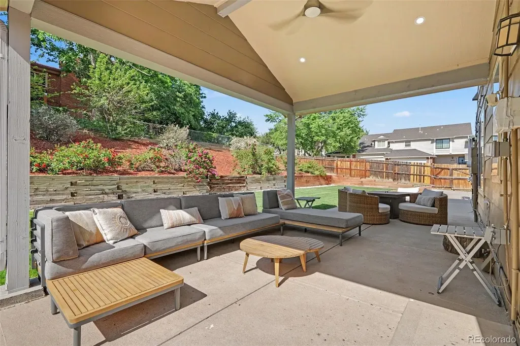 3805 W Union Avenue Denver CO 80236