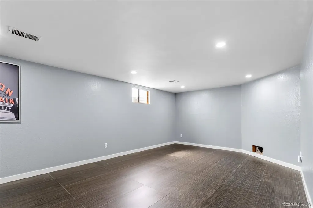 1115 E 10th Avenue Broomfield CO 80020