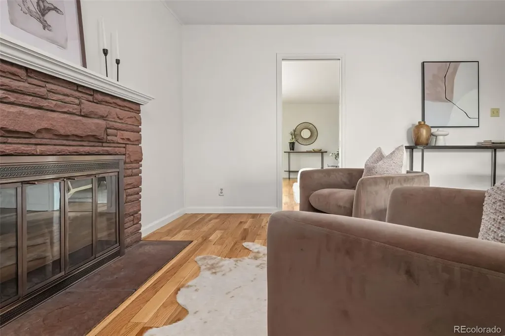 6944 S Lakeview Street Littleton CO 80120