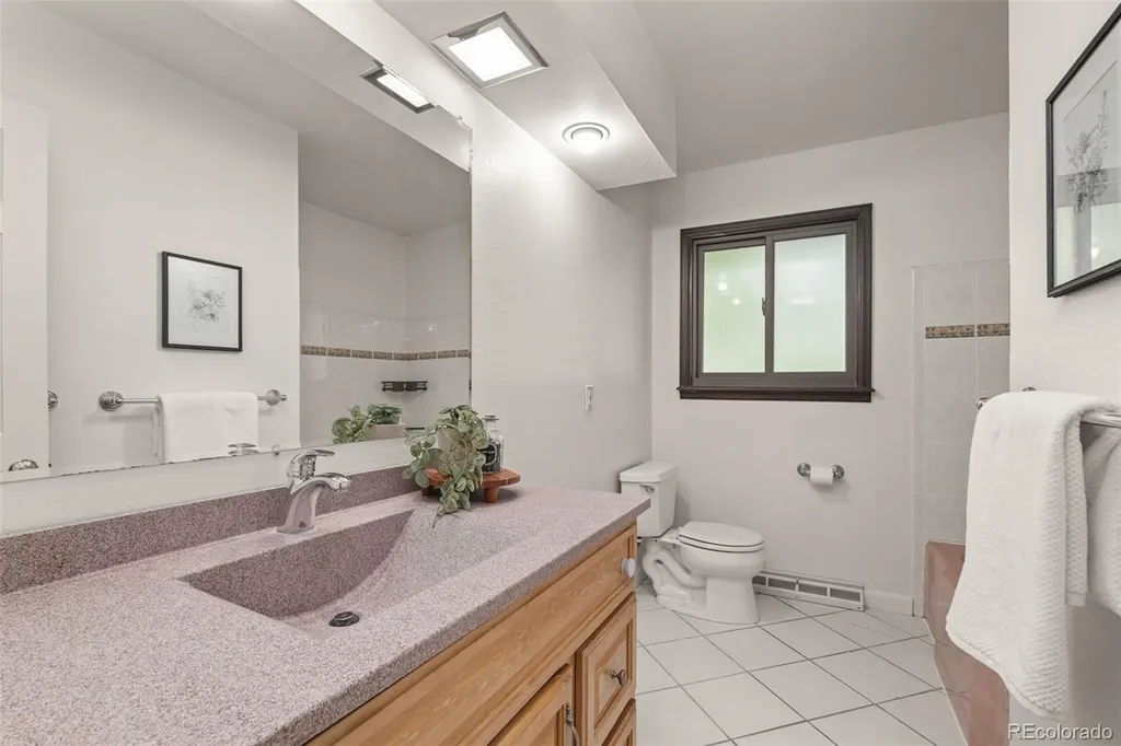 6944 S Lakeview Street Littleton CO 80120