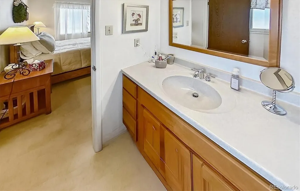 2637 S Salida Street Aurora CO 80013