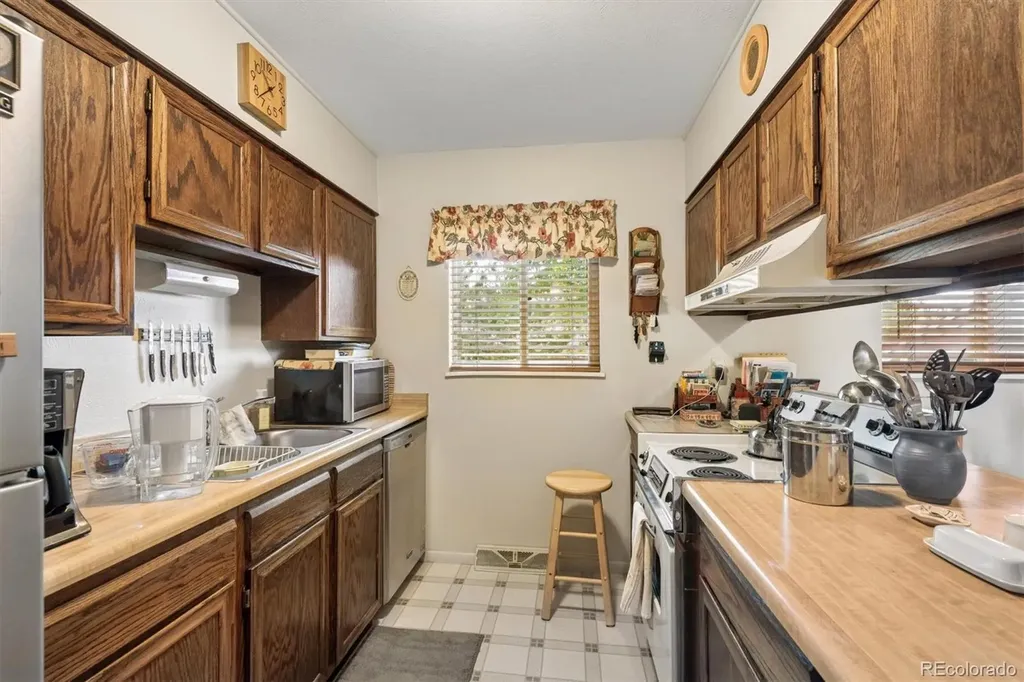 2637 S Salida Street Aurora CO 80013