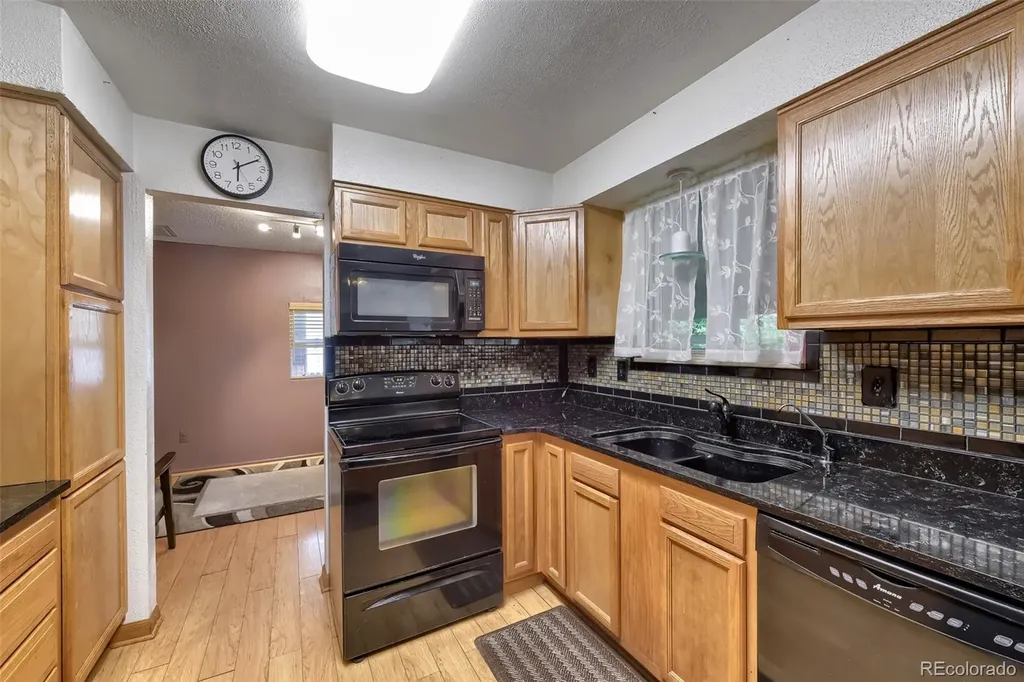11491 Elm Way Thornton CO 80233