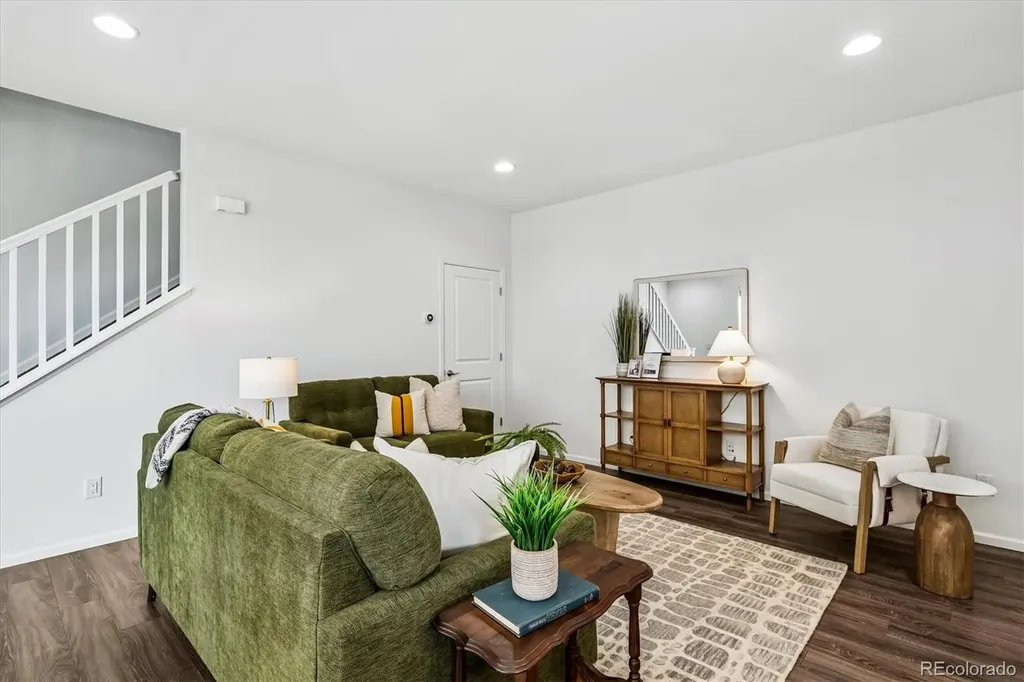 5167 Clinton Street Denver CO 80238