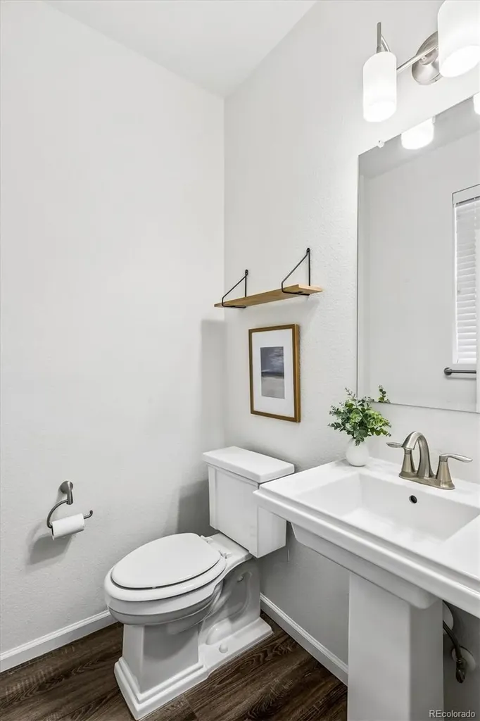 5167 Clinton Street Denver CO 80238